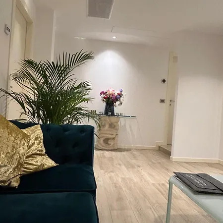 住宿加早餐酒店 La Reggia 贝尔加莫
